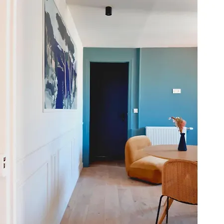 L'elegance Aux Portes Des Caves *