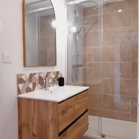 L'elegance Aux Portes Des Caves Apartment Reims