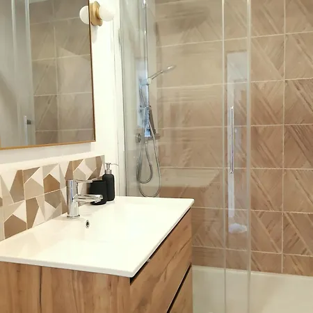 L'elegance Aux Portes Des Caves *