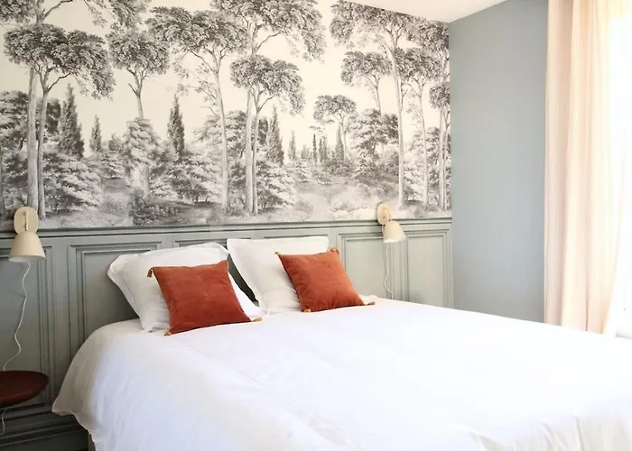 L'elegance Aux Portes Des Caves