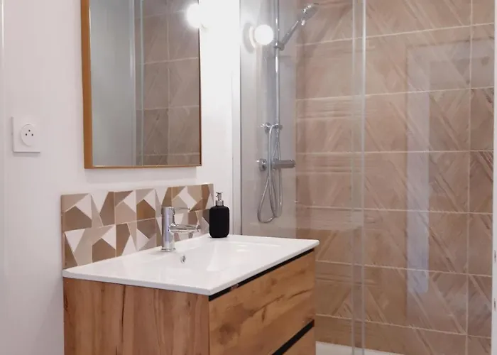 L'elegance Aux Portes Des Caves Apartment Reims